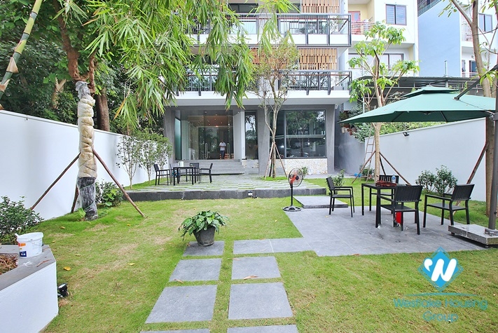 New and quality apartment with big balcony for rent in Au Co st, Tay Ho District 